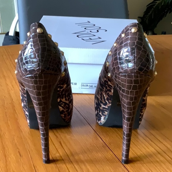 Veda Soul Heels - Picture 5 of 5